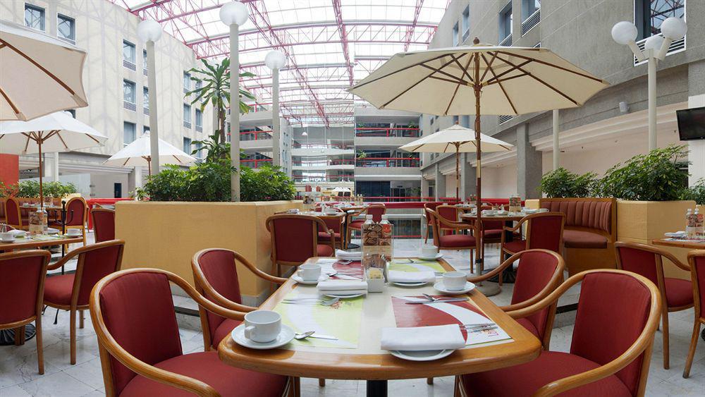 Fiesta Inn Tlalnepantla Tlalnepantla de Baz Exteriör bild